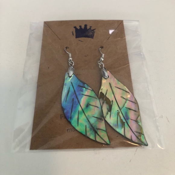 Real Abalone Leaf Shape Silver Drop Earrings NWT - Picture 3 of 3